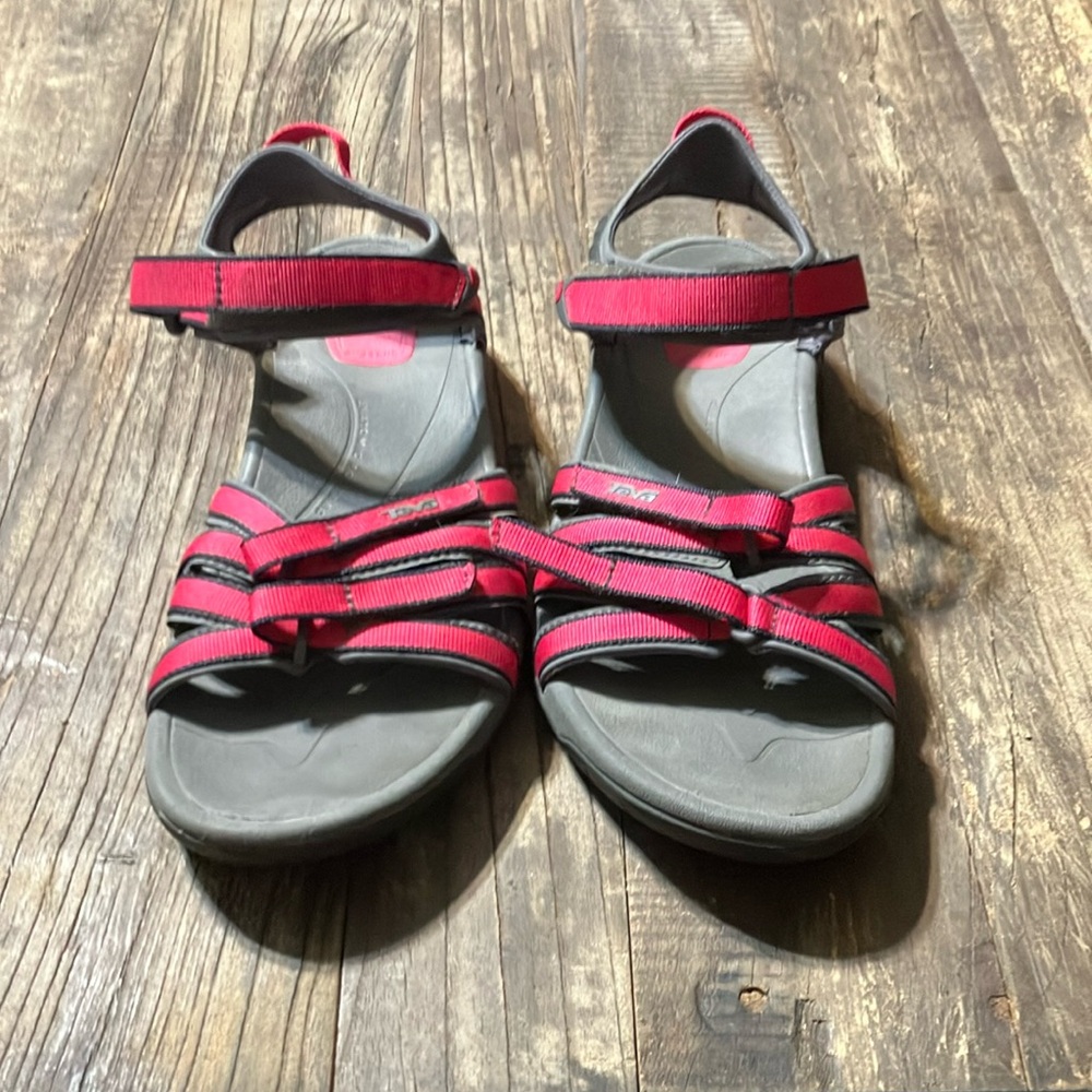 Teva Women's Tirra Sandals, Size 10 pink/red 🌺🌺
